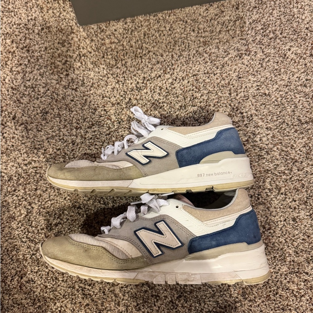 New Balance Gray and Blue Retro Sneakers